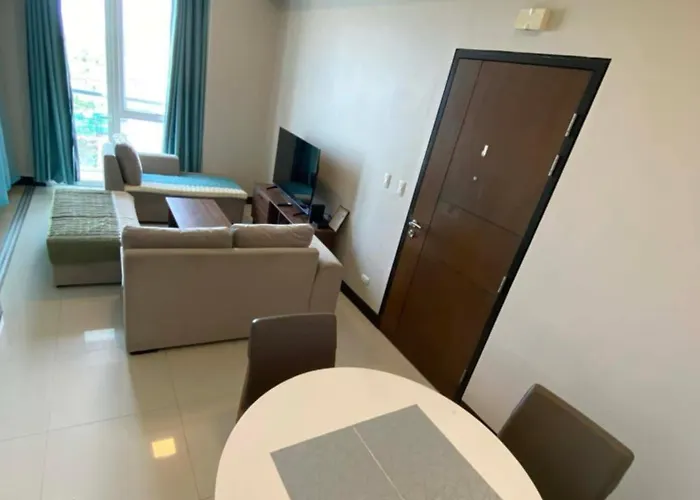 Mactan Newtown 8newtown Boulevard Rm6 3*